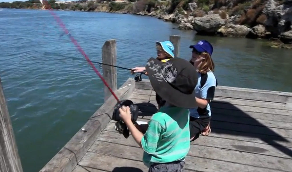 Mum & Kids Go Fishing